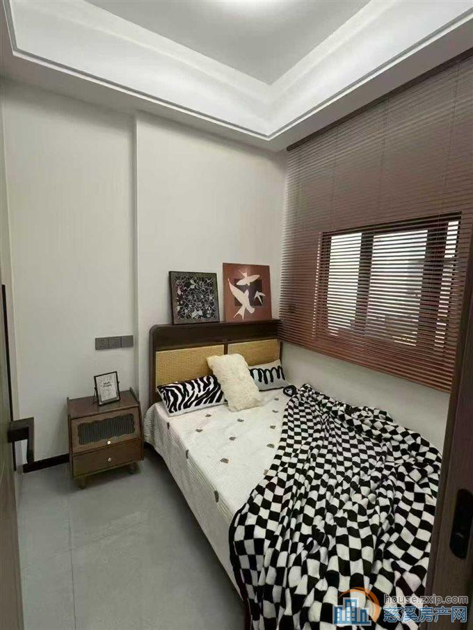 首付8万起丽晶大厦电梯房两室直接房钥匙在