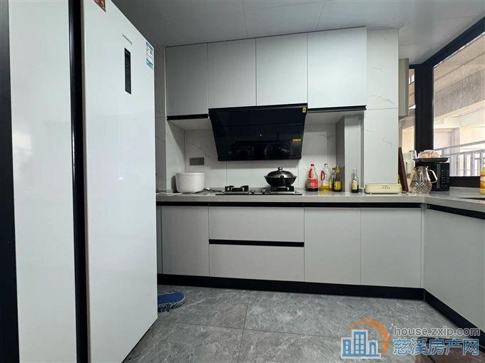 誉林府96平220万精装三房