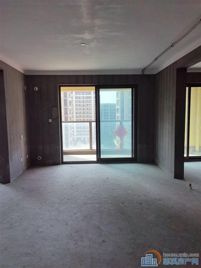 吾悦首府 毛坯133平方208万黄金楼层