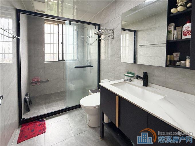 鸣北小区 精装带 车位杂物间 四小XQ