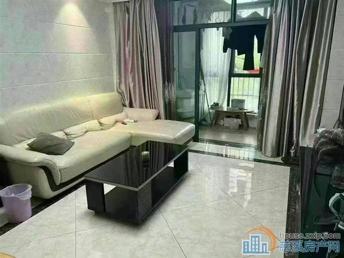 枫华富地90平电梯房精装车位152万