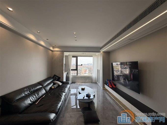 誉林府96平220万精装三房