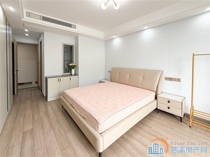 鸣北小区 精装带 车位杂物间 四小XQ