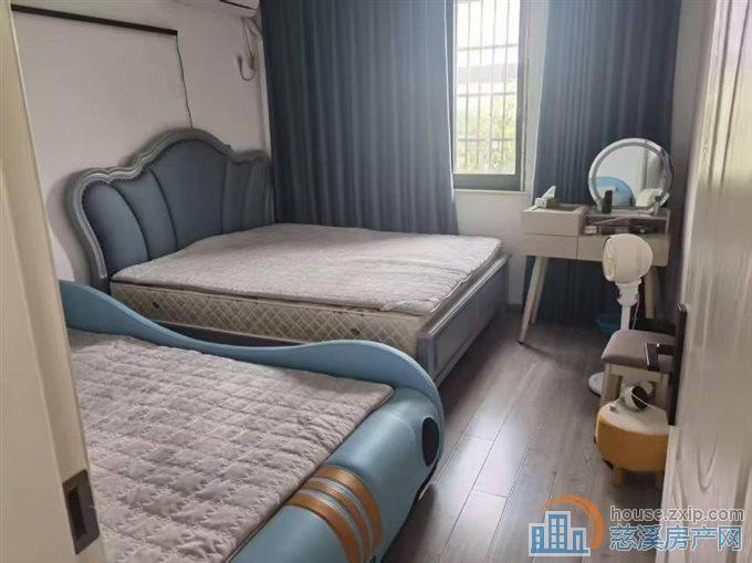 东门新村4楼精装55平99万读上林