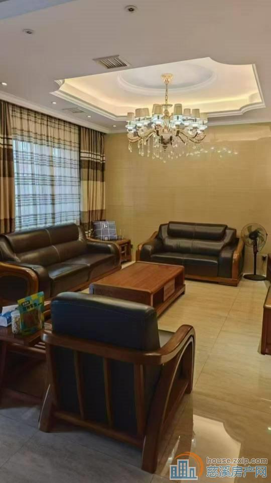 白彭兴隆苑三间三楼精装420平方