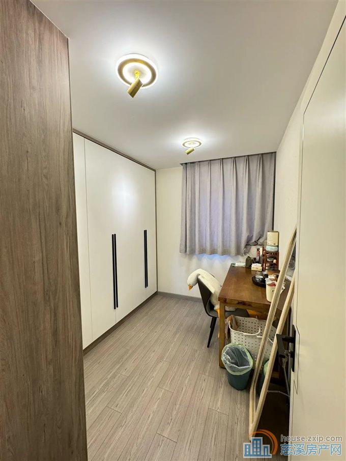 梧桐府 精装117平方155万带车位