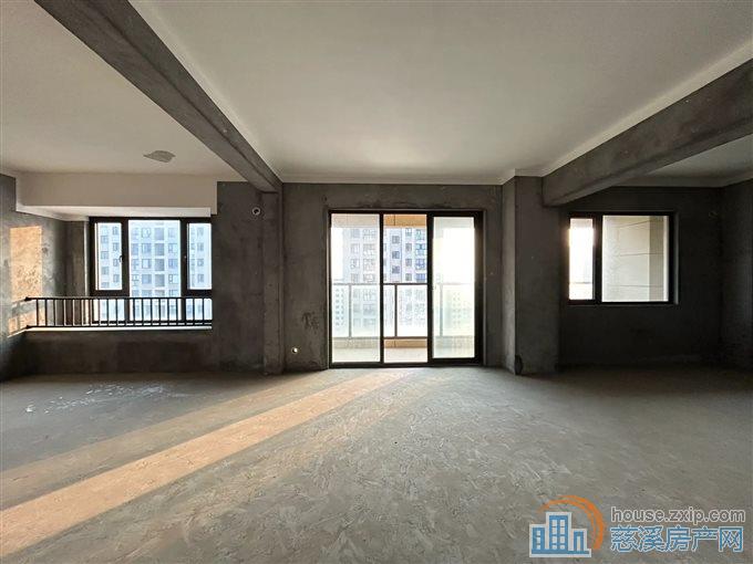 盛泰嘉苑 中上楼层 满五唯一 急卖