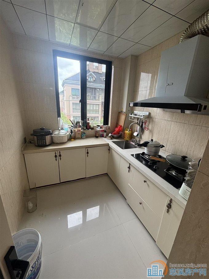 特价：城市桃源电梯5楼三房精装全送