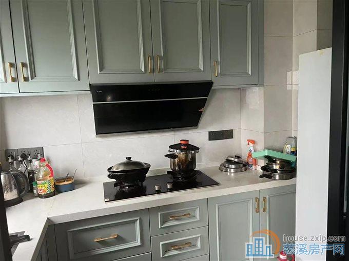 泊江府精装满五唯一280万