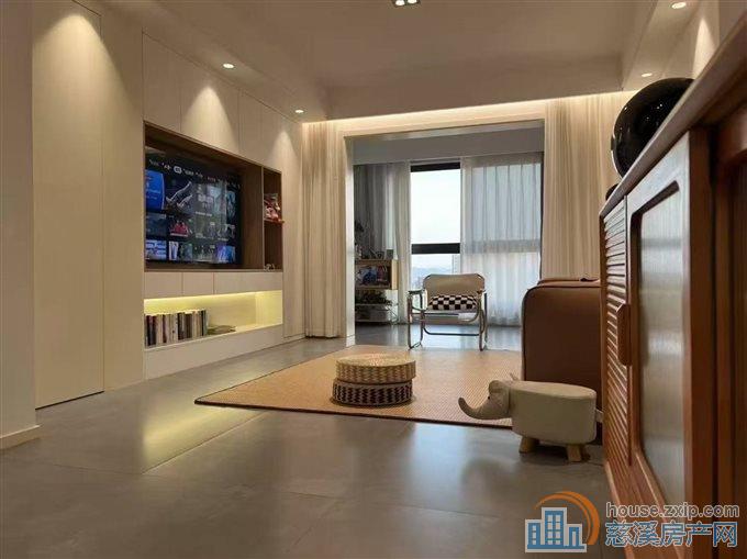出售:保利俯院江南 精装修,满两年