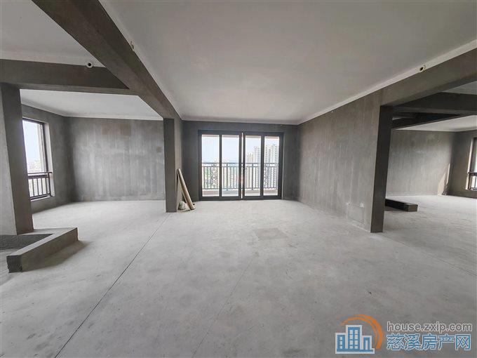 江滨之城 山景苑 全新毛坯 降价出售