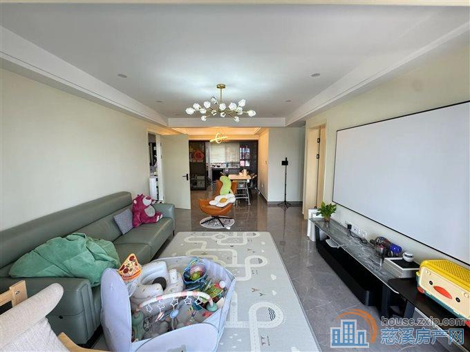 梧桐府 精装117平方155万带车位