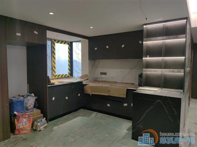 天安浔筑126平精装230万包税