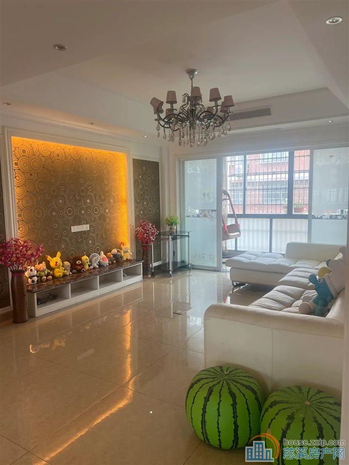 捡漏 星光家园 结婚装修 河景房,东边套