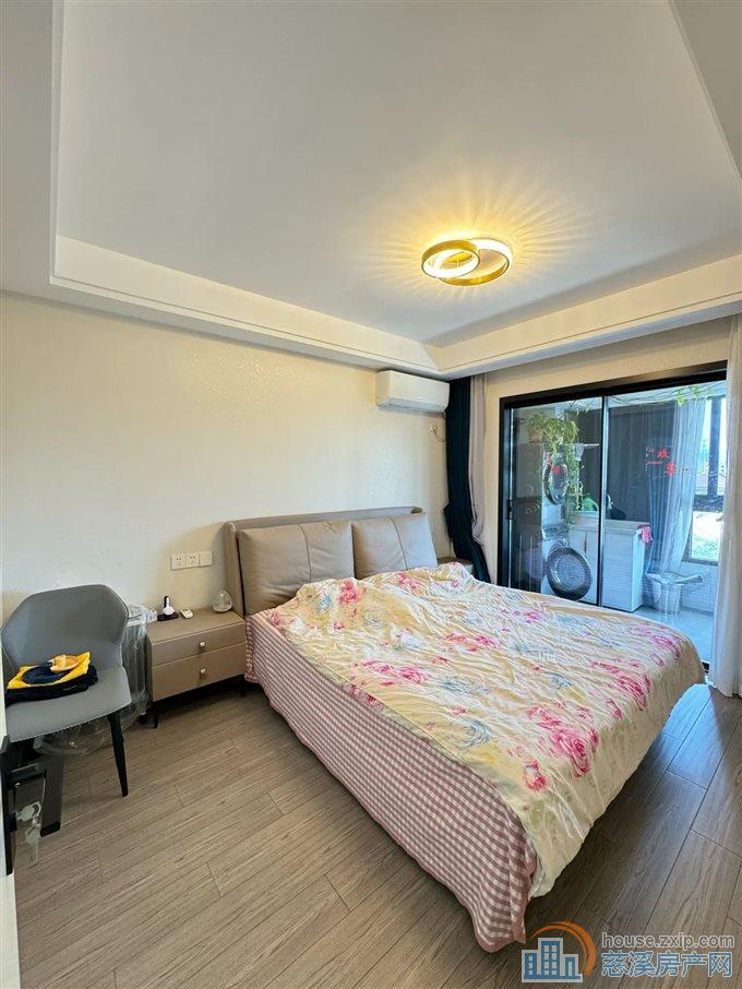 梧桐府 精装117平方155万带车位