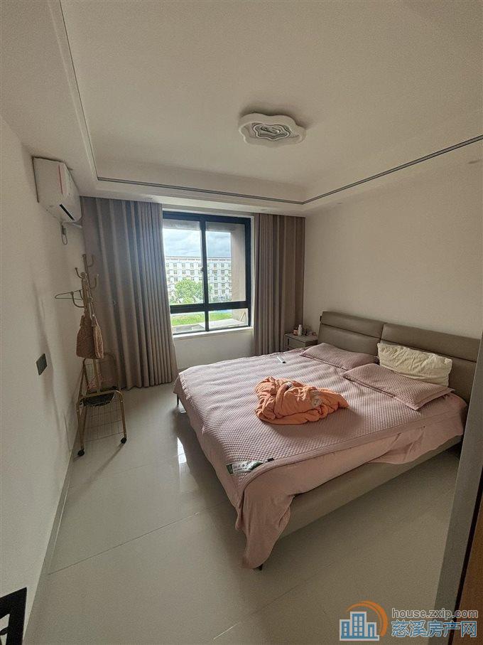 特价：城市桃源电梯5楼三房精装全送