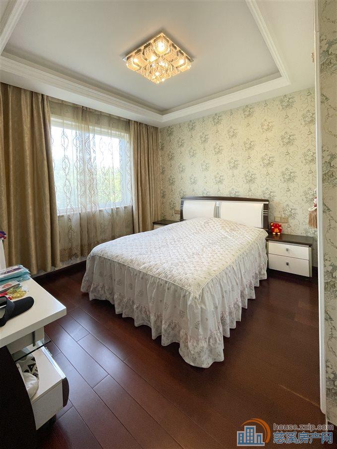 捡漏 华泰苑. 豪装 东边套 三开间朝南