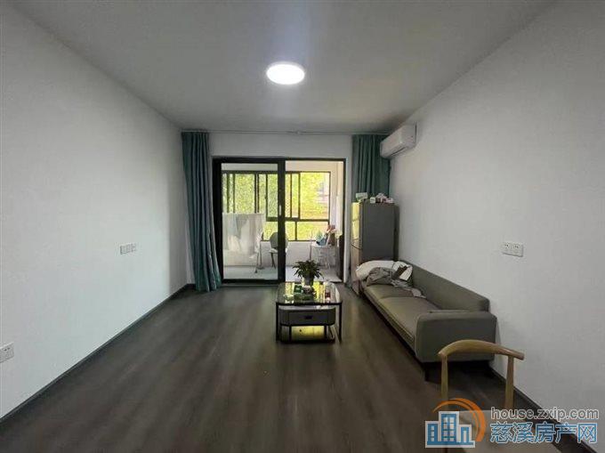 誉林府96平装修满2年175万满2年