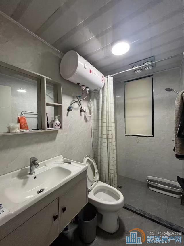 誉林府96平装修满2年175万满2年