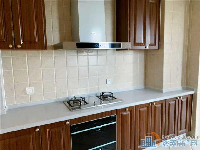 金地鸿悦豪华装修四室6200直接房源