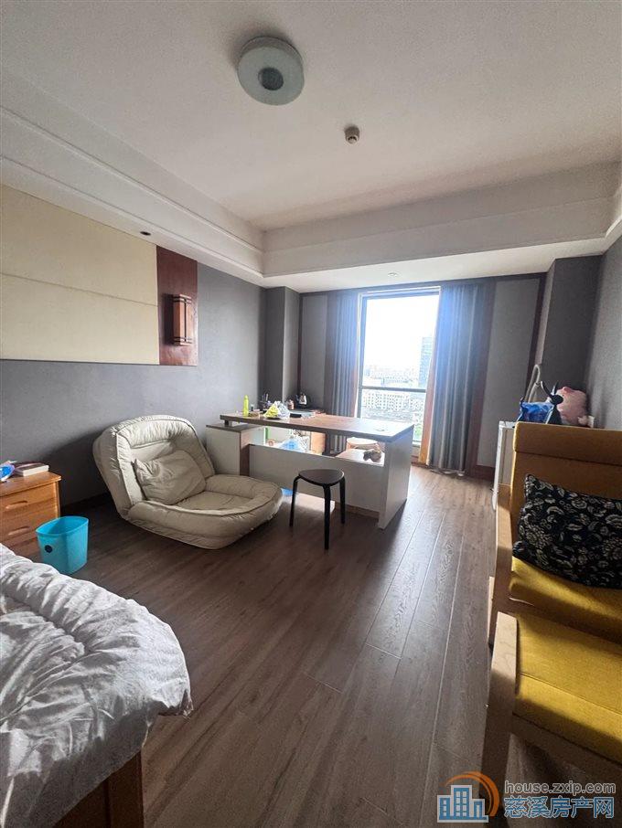 波斯曼精装没租过96.8万三小上林没住过