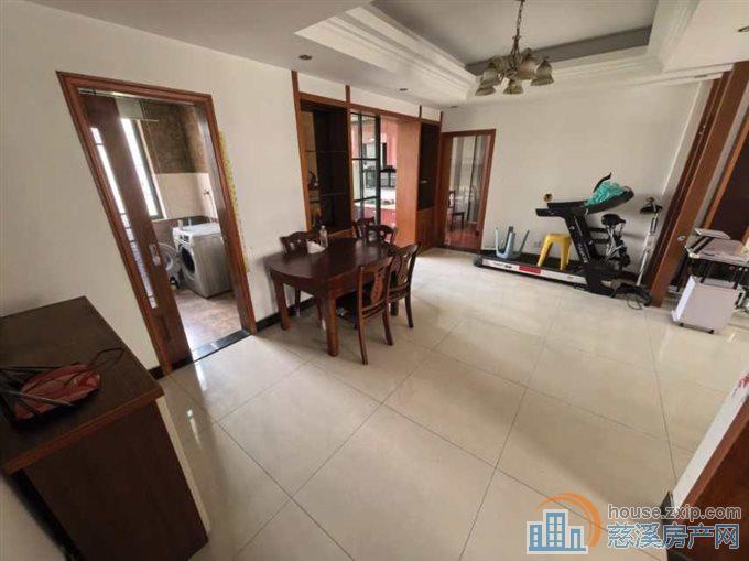 急出售星光家园一期4楼122平108万