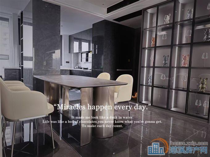 悦城玖号花园 豪装 黄金楼层 明月书院