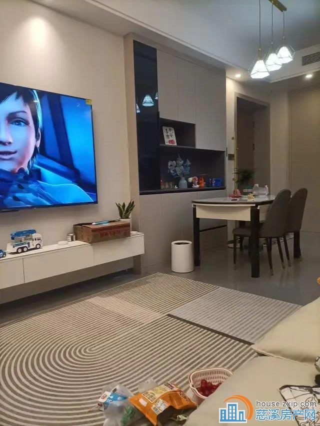 天安盛世臻境 精装96平方122万带车位