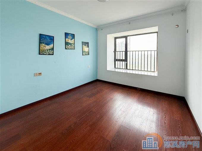 悦华府127平181.8万浙师大书包