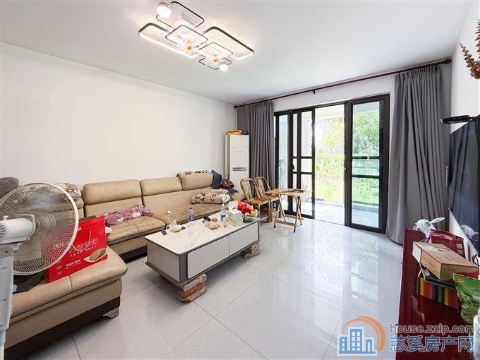 红星天铂佳苑132平138.8万送双车位