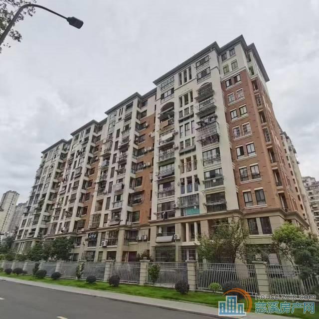 上笆里花苑86平车位毛坯100万