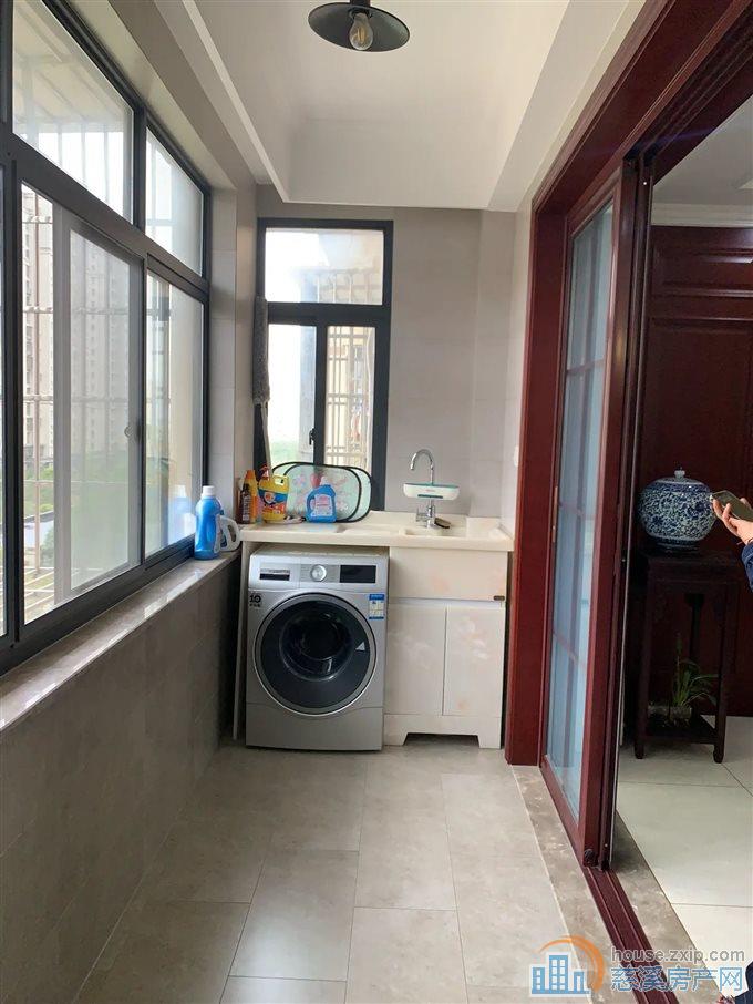 鸣北小区233平248万带车位豪装