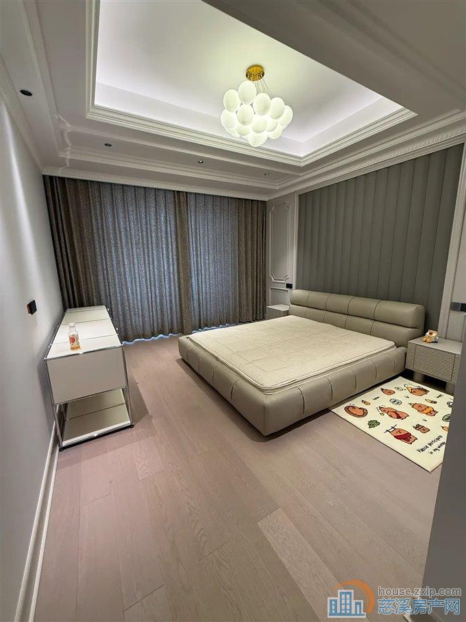 绿城御园别墅498平精装修三个车位