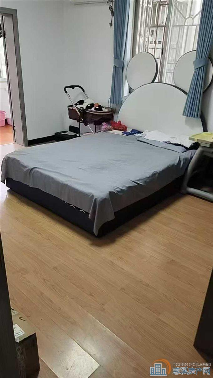 浙师大可读书金山西区直地3楼精装直接房源