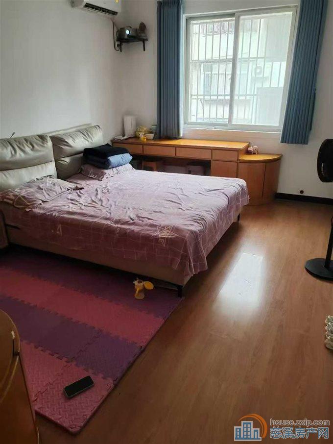 浙师大可读书金山西区直地3楼精装直接房源