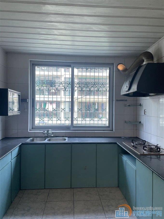 实验公寓109平128万实验书包