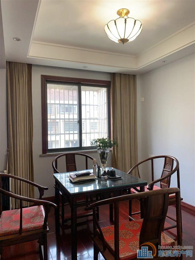 鸣北小区233平248万带车位豪装