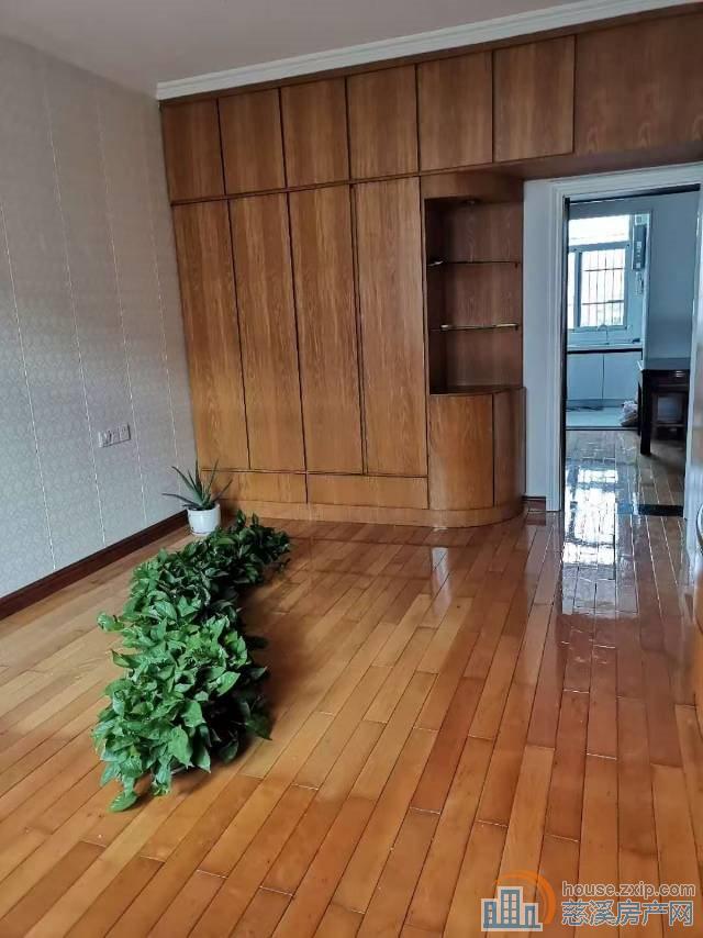 孙塘新村，独家