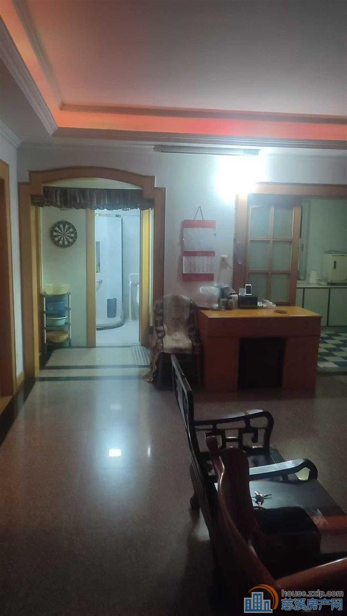 慈溪山庄4楼141平带车库91.8万