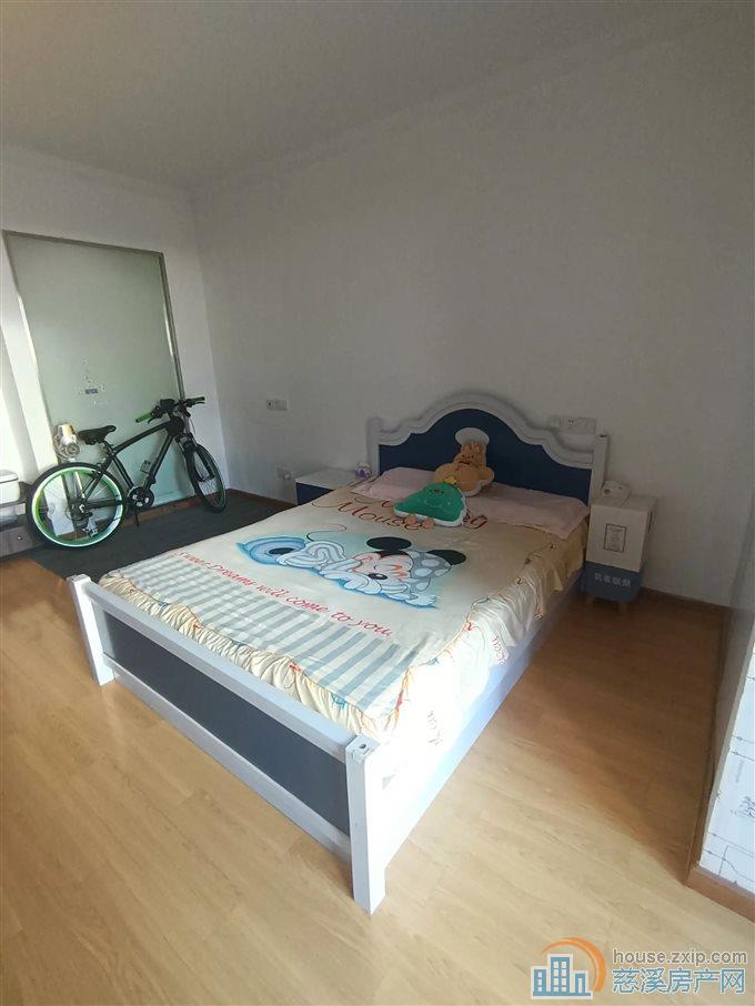 财富中心一口价47.8万精装修