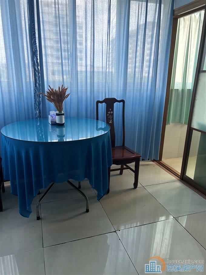 中凯华庭边套44.平42.8万直接