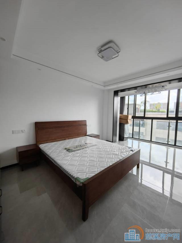 双和家苑 精装首次出租 月租金1900元