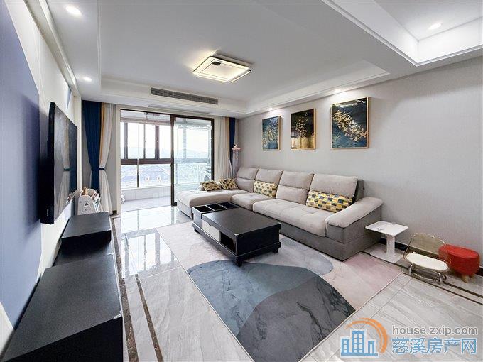 峙山庄园142平138万精装修拎包入住