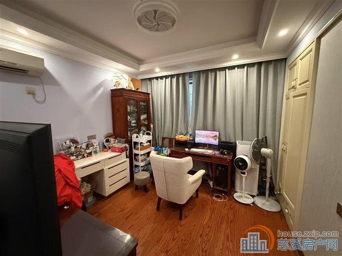 星光家园多层150平精装亏本诚售