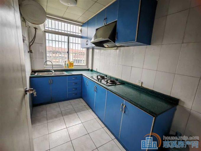 金南小区4楼90平两室精装直接房源钥匙在