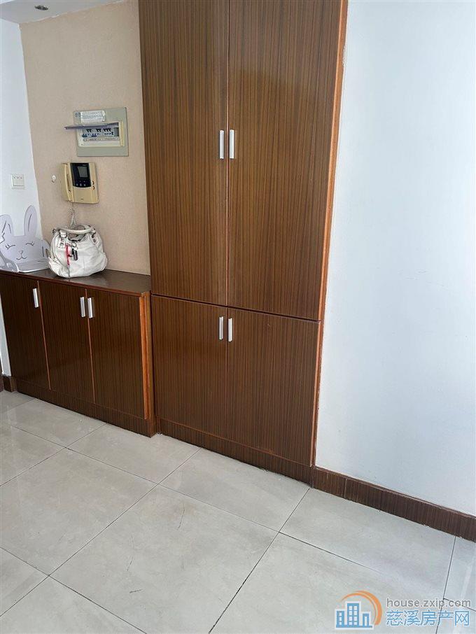 中凯华庭边套44.平42.8万直接