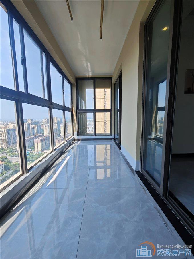 悦华府127平181.8万吾悦商圈