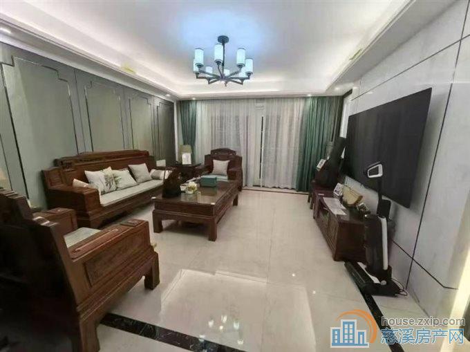 金仕华庭印象剑桥142平268万豪装