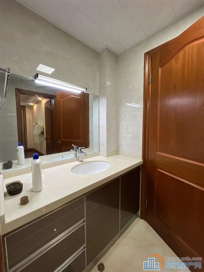 急急上笆里花苑137平145万