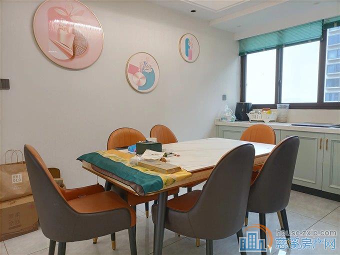 泊江府 精装洋房 保养好拎包入住